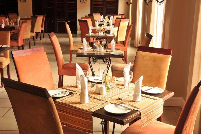 Protea Hotel By Marriott Nelspruit Mbombela Exterior foto